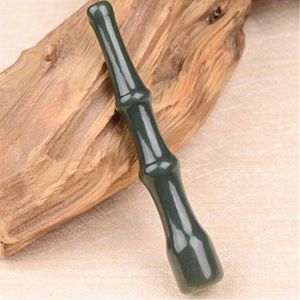 Natural hetian jade safira porta-cigarro modelos masculinos e femininos filtro de haste de cigarro esculpido à mão uma mercadoria jade para seu namorado3461