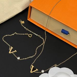 Conjunto de jóias novo amor diamante pulseira designer colar de presente projetado para mulheres aço inoxidável longa corrente de alta qualidade luxo casamento viagem colar