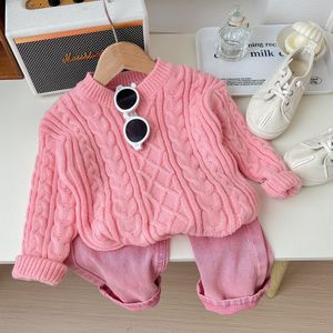 Kläderuppsättningar 2023 Autumn Kids Baby Girls 2st kläder Set Cotton Sticked Long Sleeve Sweaters Denim Pink Pants Suit Toung Outfits 230914