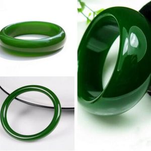 Armreif, natürlich, 56–62 mm, 100 % Gaming-grüne Jade, Jadeit-Armband295N