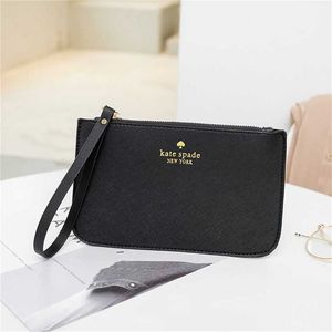 50 % Rabatt auf den Ausverkauf für Damen-Handtasche „Long New“ und „Handtasche Change“ aus Leder mit Clip, klein, Modell 542