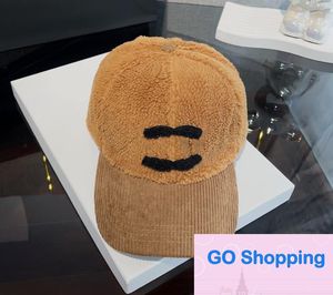 Winter Hat Lamb Wool Baseball Cap Female Korean Style Face-Looking Small Keep Warm and Windproof in Winter Hard Top Plush Peaked Tide Quality