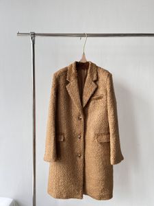 trench lungo da donna in lana di alpaca toteme