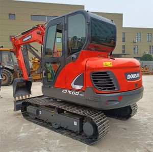Used DOOSAN DX60-9C mini excavator at a low price, available DX80, global direct shipping