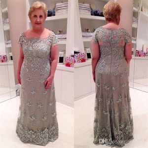 2022 Grey Mother Of The Bride Dresses Scoop Neck Lace Applique Pearls Beading Illusion Long Plus Size Evening Dress Wedding Guest 2467