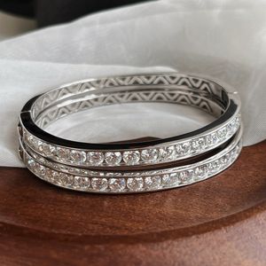 Europe och Amerika Fashion 925 Sterling Silver Bling Moissanite Diamond Armband Bangle for Women For Party Wedding Nice Gift