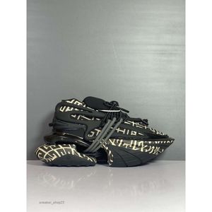 Paris Fashionable Edition Дизайнерская космическая спортивная обувь Balman Balmaiin Качественные универсальные кроссовки Повседневный топ Повседневный топ-пуля Унисекс 6p9n