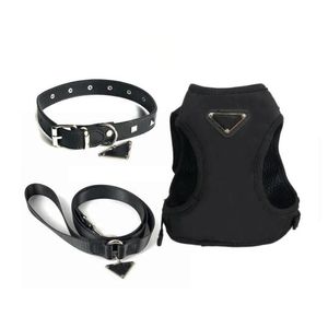Hundhalsar Leases Harness Step-In Designer och set märke Läder Pet Collar Leash med handväska Soft Bandana slips för Small Me OT3GX