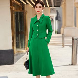 Платье из двух частей 2023, весна-лето и осень, корейский модный короткий костюм с длинными рукавами и расклешенной юбкой, комплект для профессиональных женщин 230914