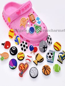 Sko delar tillbehör czyyswgs baseball clog charm sport charms dekorationer för skor män kvinnor pvc armband volleyball halloween otptj