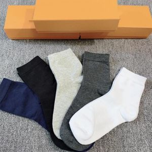 Erkek Kadın Spor SOCKS% 100 Pamuk Bütün Çift 5 Renk Çorap Uzun ve Sarı Box262B ile Tüp Şeklinde