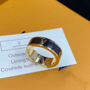 Designer ring lyxiga ringar för kvinnor män guld ring mode trend klassiska smycken högkvalitativa gåvor trevligt bra