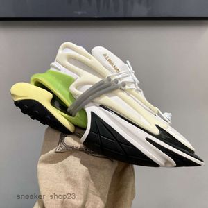 Balmaiin Sports Space Quality Couple Classic Fashion Men Running High Designer Sneaker Spaceship Shock Casuare 2023 Submarine Balman Shoes Top Quality QO2p