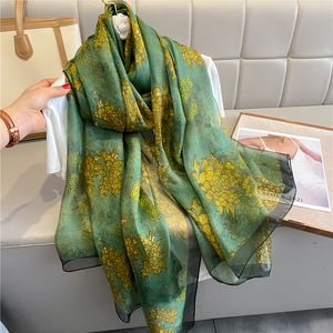 Eşarplar Yaz Süren İpek Saten Eşarp Şalları Sargılar Kadın Moda Baskı Plajı Stoles Hijab Pashmina Bufanda Bayanlar Folral Head 230915