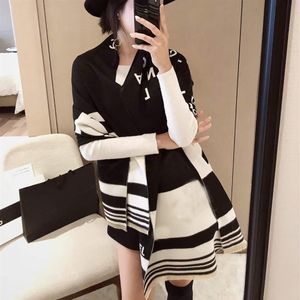 2022 luxury double-sided letter c scarf women winter warm cashmere shawl scarf printed soft thin blanket holiday gift282U