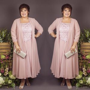 Light Pink Chiffon Mother of the Bride Dresses Elegant Lace Appliqued 3 4 Sleeve Groom Pantsuit With Jacket 2 Pieces Plus Size255J