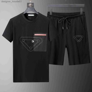 メンズトラックスーツラグジュアリーTシャツメンズトラックスーツサマーブラックデザイナーセット刺繍レターレインボーカラーサマースポーツファッションコットンコードトップシズ