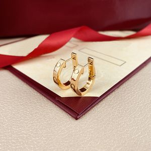 Kolczyki projektant miłosnych kolczyków diamentowych kolczyków stadninowych 18k róża srebrna na imprezę moda ślubna kobieta świąteczna obręcz pierścień uszy