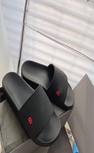 Siyah Slaytlar Tasarımcı Kadınlarla Lüks Yaz Flip Box Terlik Ev Sandalları Flops Loafers Erkek Açık Mekan Lady Chaussures Ayakkabı PA S6512005