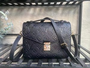 high-quality Shoulder Bag Woman Handbag leather handle brand designer floral letters checkers plaid louise Purse vutton Crossbody viuton bag