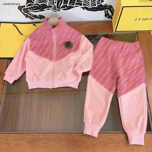 Barnspårsuits mode Autumn Sports Surs för Girl Boy Size 80-120 cm 2st Double Letter Printed Jacket and Patchwork Sports Pants Sep15