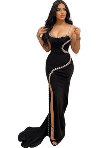 Aso ebi Arabic Black Sheath Prom Dress Satin Crystals Evernic Formal Party 2番目のレセプション誕生日婚約花嫁介添人ドレスローブDe Soiree Z37 407