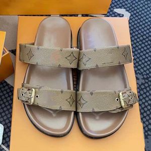 Unisex bom dia platt mule tofflor kvinnor män sommarskor glid på läder glider dubbel remsandal flip flops klassiska brun svart vintage spänne slider35-46 01