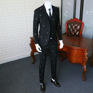 Abito antirughe Blazer Slim Fit Uomo Pure Black Ricamo Giacca da uomo Abiti da sposa Tre pezzi 365wt19219v