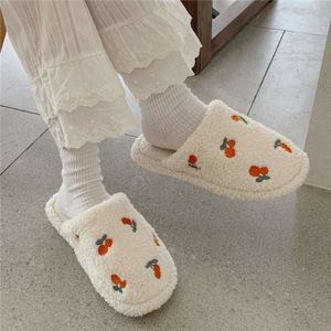 Chinelos moda frutas cereja quente pelúcia mulheres senhoras casa antiderrapante macio confortável casa sapatos planos inverno bonito algodão slides