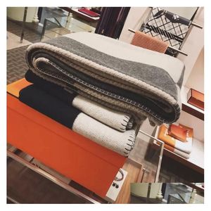 Blankets 130X170Cm Letter Cashmere Blanket Cloghet Soft Wool Shawl Portable Warm Plaid Sofa Travel Fleece Knitted Throw Cape 14 Colo Dhzlg