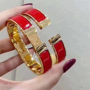 Par Orange Bangle Designer Jewelry Womens Armband Emalj Rose Gold Silver Plated Simple Elegant Hand Ornament Cuff Designer Armband Letter Buckle ZB003