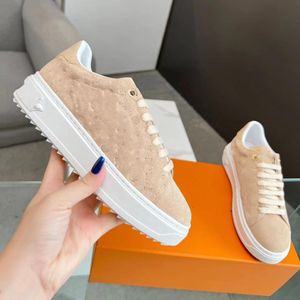 Scarpe firmate Time Out Sneaker Low top Pelliccia di lana invernale Time out peloso Scarpe casual Donna Pelle di vitello stampata in gomma Scarpe da ginnastica classiche Loop Italy Shoes 08