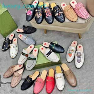 Mules skórzany pantofel 100% prawdziwe skórzane mokasyny projektant muły luksusowe rozmiar 34-46 Kobiety mężczyzn Jacquard skórzana pantofel jumbo logo płótno płaskie buty