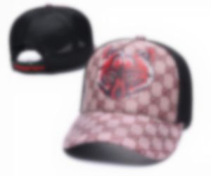 Boné de beisebol Casquette Designers Chapéu Luxo Listras Moda Letras Clássico Versátil Mulheres Homens Simples e Casual Esportes Bola Caps Viagem Chapéu de Sol Bonito Q-8