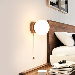 Lâmpadas de parede decoração moderna arandela quarto criativo vidro redondo bola pendurado lâmpada cabeceira madeira personalidade interior sala casa luz