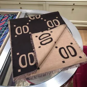 Luxuriöser italienischer Marken-Designer-Schal für Herren und Damen, klassischer Karamell-Quastendruck, Schaf-Plüsch-Schalhals, neuer Buchstaben-Schal mit Originalverpackung 1-1