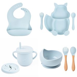 Cups Dishes Utensils 4 6 8Pcs Baby Soft Silicone Suction Cup Bowl Dinner Plate Bib Spoon Fork Set Anti Slip Cutlery for Kids Feeding 230915