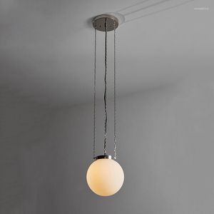 Lampade a sospensione Lampadario moderno e minimalista in vetro bianco Ristorante Bar Caffetteria Palla