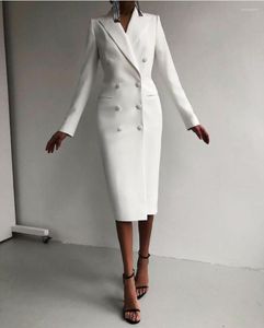 Sukienki robocze A6423 Luksusowa moda podwójnie piersi Kurtka Plus Size White Winter Ladies Long Płaszcz