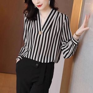 Frauen Blusen Mode Gedruckt V-ausschnitt Taste Gestreiften Chiffon Hemd Übergroßen Casual Tops 2023 Herbst Kleidung Büro Dame