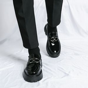 Budzkie buty do sukien biznesowych Mężczyźni czarny okrągły palca Podwyższony gruby pojedynczy trend modowy klasyczny wszechstronny styl brytyjski