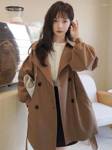 Kvinnors dikerockar 2023 Spring Autumn Korean Fashion Top Coffee Short Windbreaker Coat Kvinnlig fast färg Löst lykta ärm Kvinnor