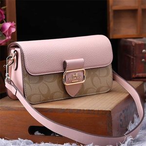 2024 Fashion Casual Club Bunt bedruckter Buchstabe Eins Kleine quadratische Unterarm-Designer-Handtasche Online-Verkauf