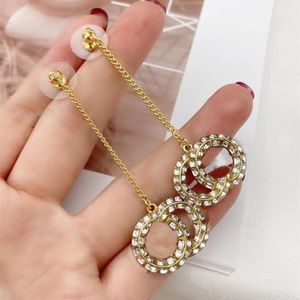Modedesigner dingle guld diamantörhängen för kvinnor lady party bröllop älskare gåva engagemang smycken med flanell väska260i