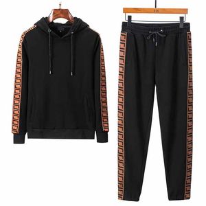 Men Designer Tracksuits Fashion Two Pieces Set Casual Jacket Pants Clothing Suit Sport Style Loose Sportwear M-XLLL 01