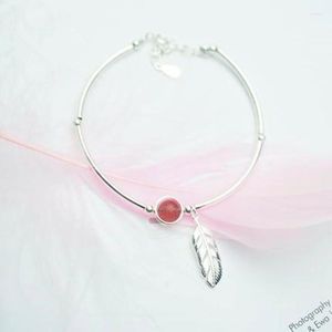 Braccialetti con ciondoli Nastro tibetano Pietre di cristallo rosa Bracciale con foglie di piume Moda femminile con gioielli di fragola naturale