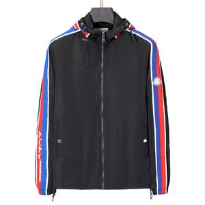 ジャケットmo-nclsメンズの新しいフード付きジャケットブラックとジッパー
