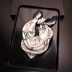 Designer luxuoso lenço de seda bandana xale envoltório marca carta high end clássico padrão xale cachecóis presente fácil de combinar toque macio