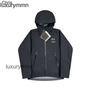 Marka ve Kadınlar Aarc'teryss Ceket Moda Hoodies Tasarımcı Ceketler Sonbahar 23 Mens Yeni Big Bird Rushsuit Nakış Kapüşonlu Sert Kabuk Kat Spor Rüzgar Popalı Sıcak Xunr