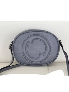 Lyxdesigners axel underarmsäck kvinnor broderi handväskor mode klassiker utskrifter örngott handväska mode lyxiga märken crossbody väskor